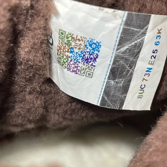 UGG Classic Chillapeak Boots Burnt Cedar - Picture 10 of 10